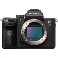 מצלמה דיגיטלית ללא מראה Sony Alpha 7 III Full Frame Mirrorless - צבע שחור - גוף בלבד