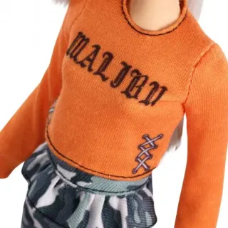 image #4 of ברבי פאשניסטה - ברבי עם חולצת מליבו ושיער כסוף