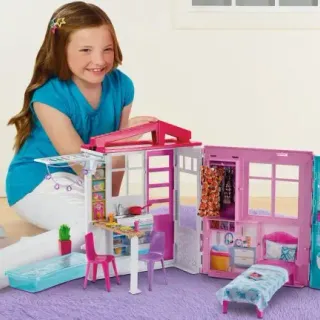 image #1 of ברבי - בית-בובות עם בריכה ומגוון אביזרים מבית Mattel