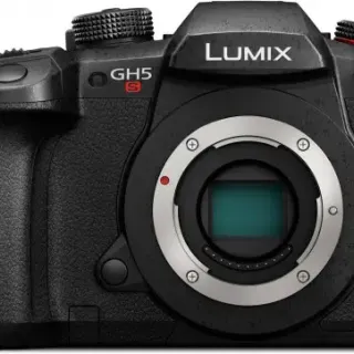image #0 of מצלמה דיגיטלית ללא מראה Panasonic Lumix DC-GH5S Mirrorless MFT  (גוף בלבד)