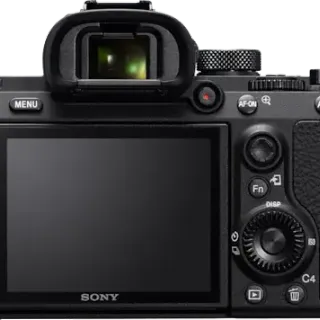 image #1 of מצלמה דיגיטלית ללא מראה Sony Alpha 7 III Full Frame Mirrorless - צבע שחור - גוף בלבד