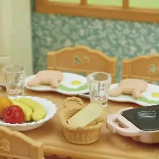 image #1 of משפחת סילבניאן - ערכת ארוחת בוקר מבית Epoch