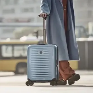 image #4 of מזוודה קשיחה 21.7 אינץ' Victorinox Airox Hard Carry-On Bag - כחול בהיר 
