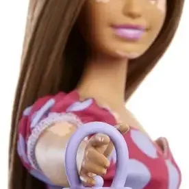 image #1 of ברבי עם שמלת נקודות - סדרת פאשניסטה מבית Mattel 