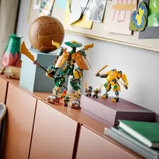 image #8 of צוות רובוטי הנינג'ה של לויד וארין LEGO Ninjago Lloyd and Arins Ninja Team Mechs 71794