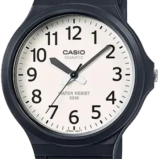 image #0 of שעון יד אנלוגי יוניסקס עם רצועת סיליקון שחורה Casio MW-240-7BVDF - לבן
