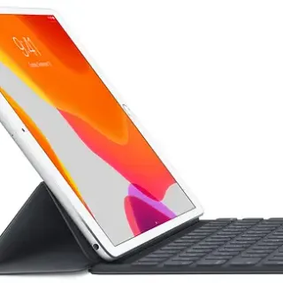 image #2 of מקלדת Apple Smart Keyboard Folio ל Apple iPad Air 10.5 Inch 2019 או Apple iPad 10.2 Inch 2019 / 2020 / 2021 בעברית - צבע שחור