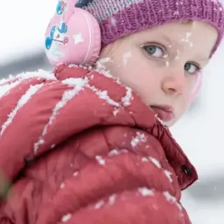 image #4 of אוזניות Bluetooth אלחוטיות ומתקפלות לילדים עם הגבלת ווליום BuddyPhones Play - בצבע ורוד