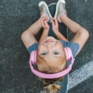 image #5 of אוזניות Bluetooth אלחוטיות ומתקפלות לילדים עם הגבלת ווליום BuddyPhones Play - בצבע ורוד