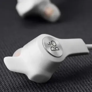 image #7 of אוזניות תוך אוזן אלחוטיות B&O BeoPlay E6 Motion - צבע לבן